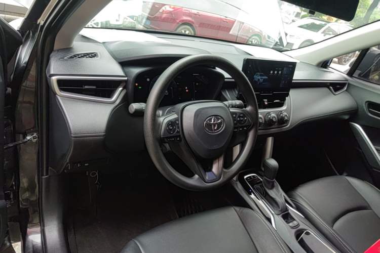 Used Toyota Corolla Cross 2023 2.0L Pioneer Edition Center Console