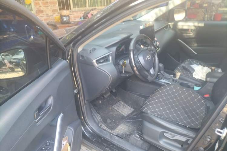 Used Toyota Corolla Cross 2023 2.0L Elite Edition Driver Seat