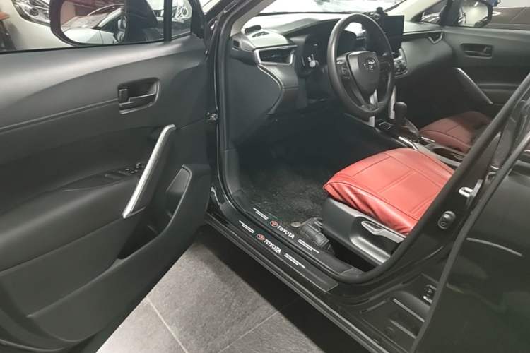 Used Toyota Corolla Cross 2023 2.0L Pioneer Edition Driver Seat