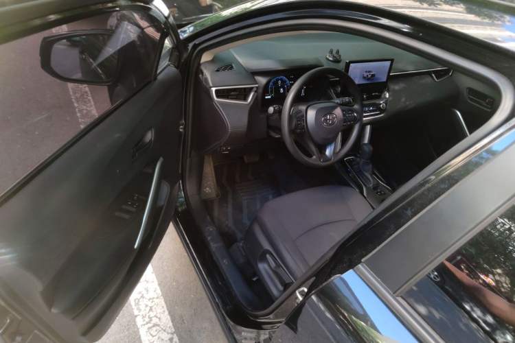 Used Toyota Corolla Cross 2023 2.0L Elite Edition Driver Seat