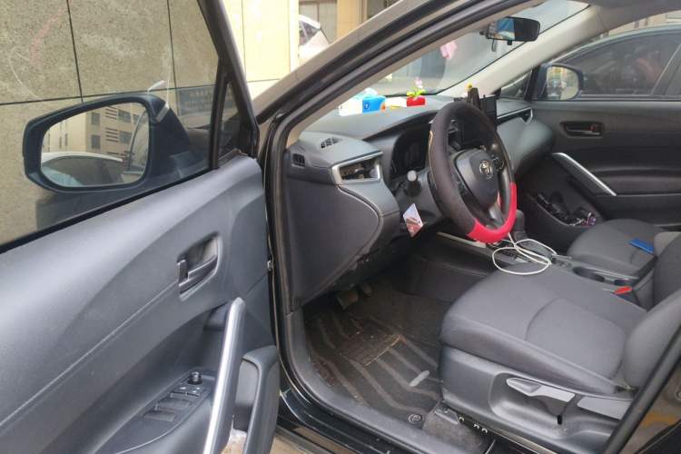Used Toyota Corolla Cross 2023 2.0L Elite Edition Driver Seat