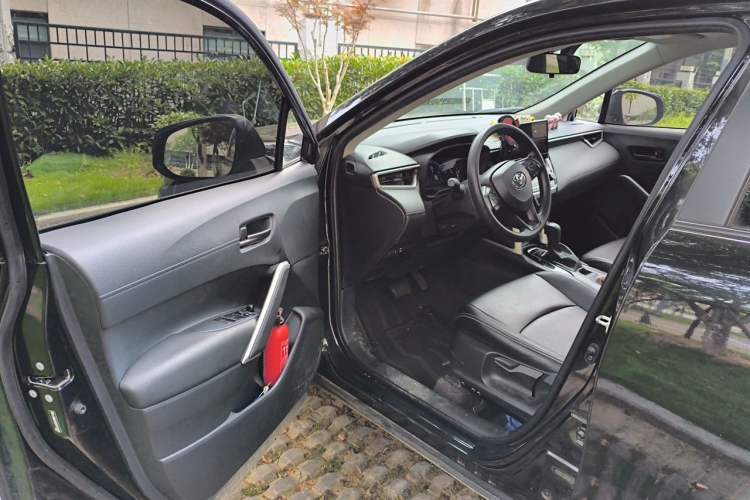 Used Toyota Corolla Cross 2023 2.0L Elite Edition Driver Seat