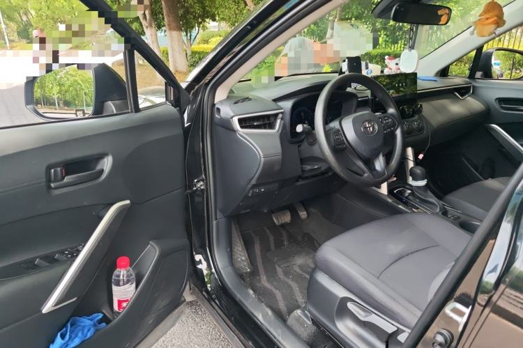 Used Toyota Corolla Cross 2023 2.0L Elite Edition Driver Seat