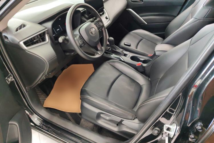 Used Toyota Corolla Cross 2023 Dual-Motor 2.0L Pioneer Edition Driver Seat