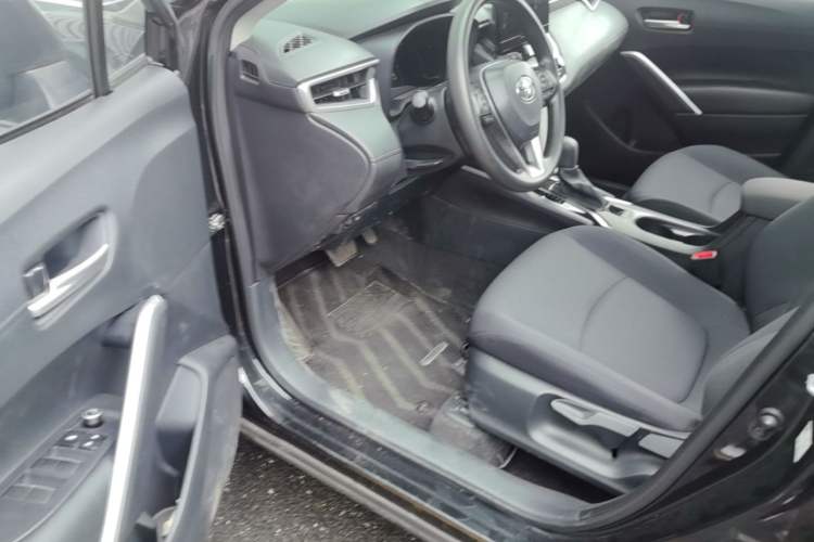 Used Toyota Corolla Cross 2023 2.0L Elite Edition Driver Seat