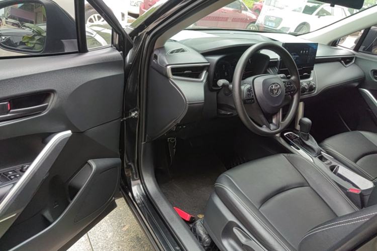 Used Toyota Corolla Cross 2023 2.0L Pioneer Edition Driver Seat