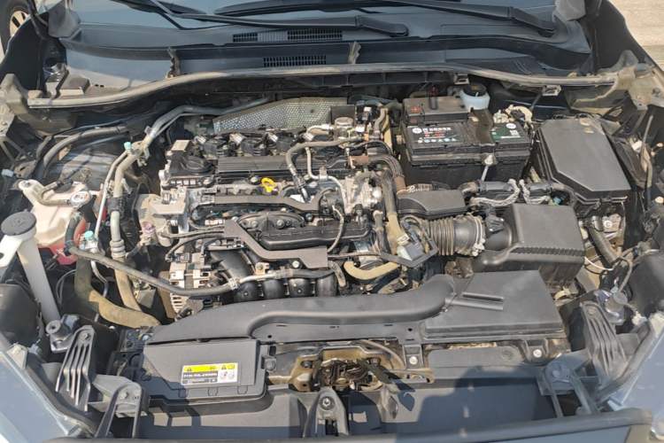 Used Toyota Corolla Cross 2023 2.0L Elite Edition Engine Bay