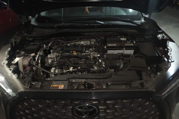 Used Toyota Corolla Cross 2023 2.0L Pioneer Edition Engine Bay