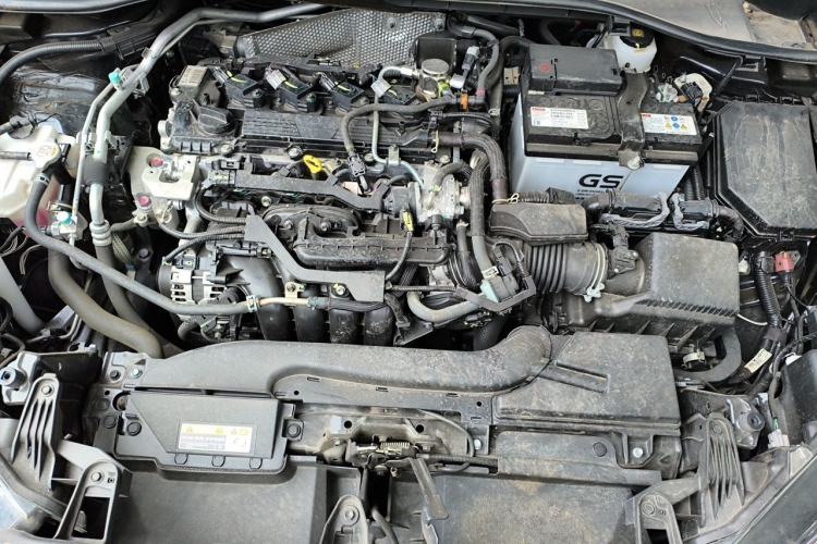 Used Toyota Corolla Cross 2023 2.0L Elite Edition Engine Bay