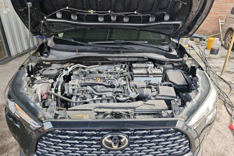 Used Toyota Corolla Cross 2023 2.0L Pioneer Edition Engine Bay