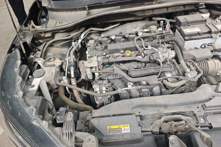 Used Toyota Corolla Cross 2023 2.0L Elite Edition Engine Bay Right