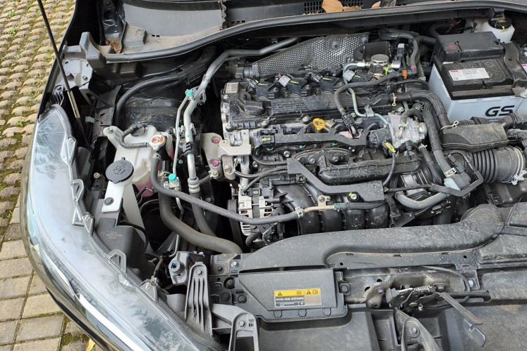 Used Toyota Corolla Cross 2023 2.0L Elite Edition Engine Bay Right