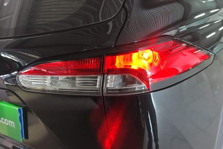 Used Toyota Corolla Cross 2023 2.0L Elite Edition Exterior 3