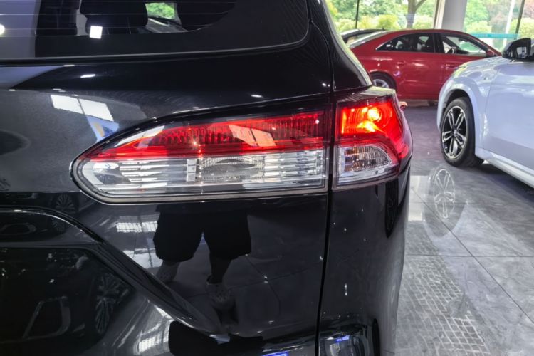 Used Toyota Corolla Cross 2023 2.0L Elite Edition Exterior 3