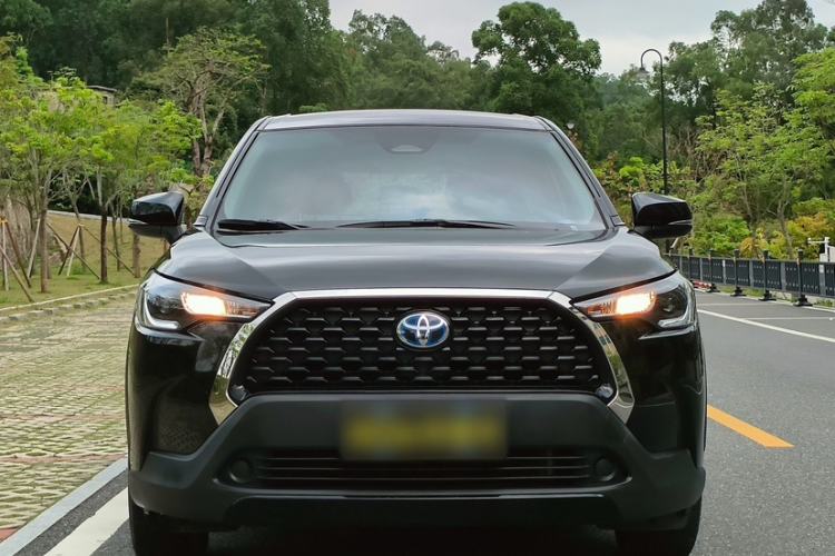 Used Toyota Corolla Cross 2023 Dual-Motor 2.0L Pioneer Edition Exterior 4