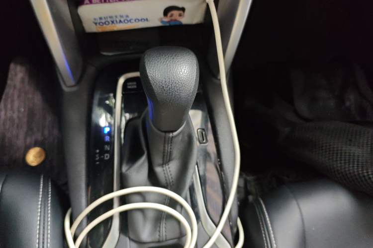 Used Toyota Corolla Cross 2023 Dual-Motor 2.0L Elite Edition Gear Lever