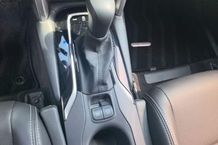 Used Toyota Corolla Cross 2023 2.0L Pioneer Edition Gear Lever