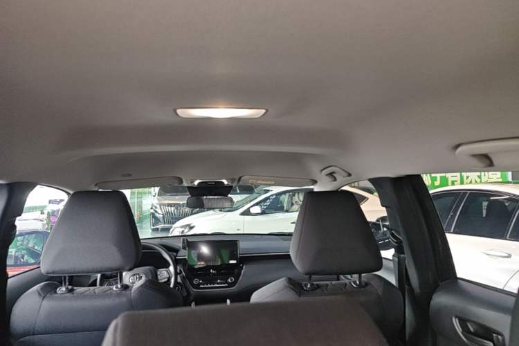 Used Toyota Corolla Cross 2023 Dual-Motor 2.0L Pioneer Edition Headliner
