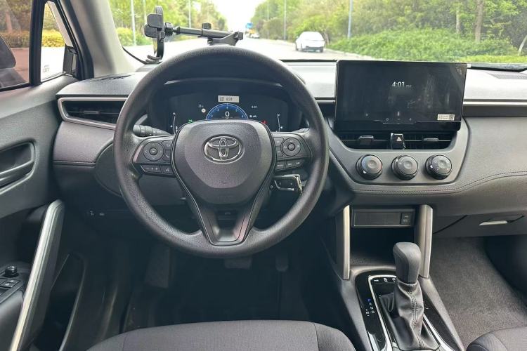 Used Toyota Corolla Cross 2023 2.0L Pioneer Edition Interior 1
