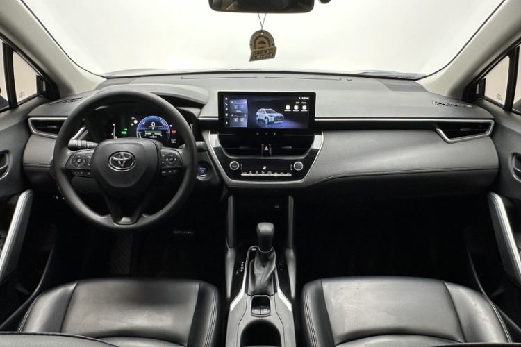 Used Toyota Corolla Cross 2023 Dual-Motor 2.0L Pioneer Edition Interior 2