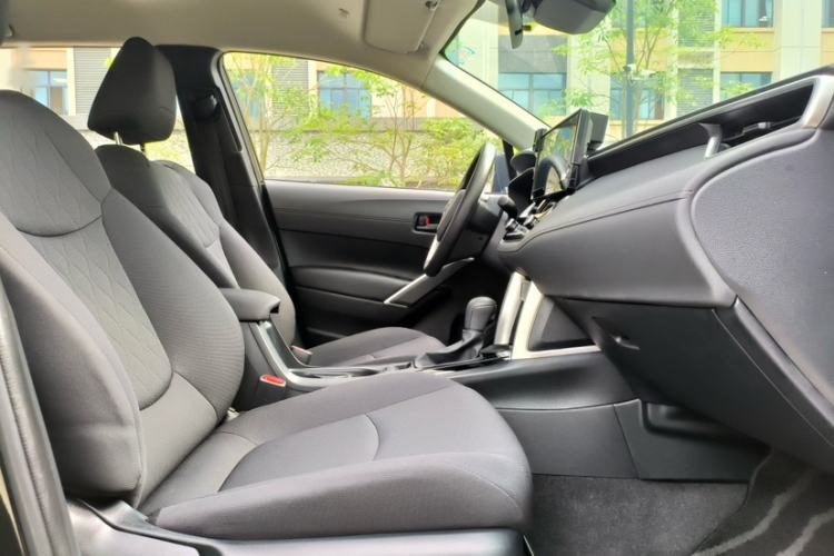 Used Toyota Corolla Cross 2023 Dual-Motor 2.0L Pioneer Edition Interior 3