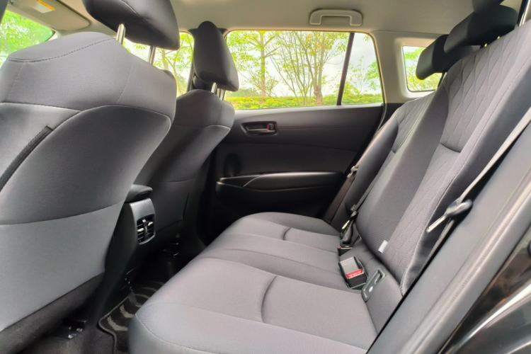 Used Toyota Corolla Cross 2023 Dual-Motor 2.0L Pioneer Edition Interior 3
