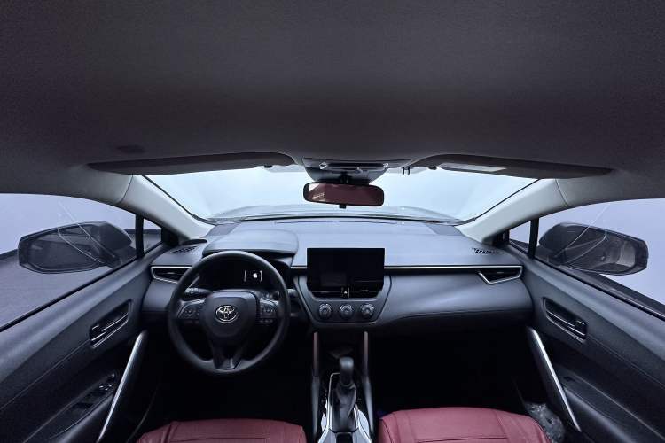 Used Toyota Corolla Cross 2023 2.0L Pioneer Edition Interior 4