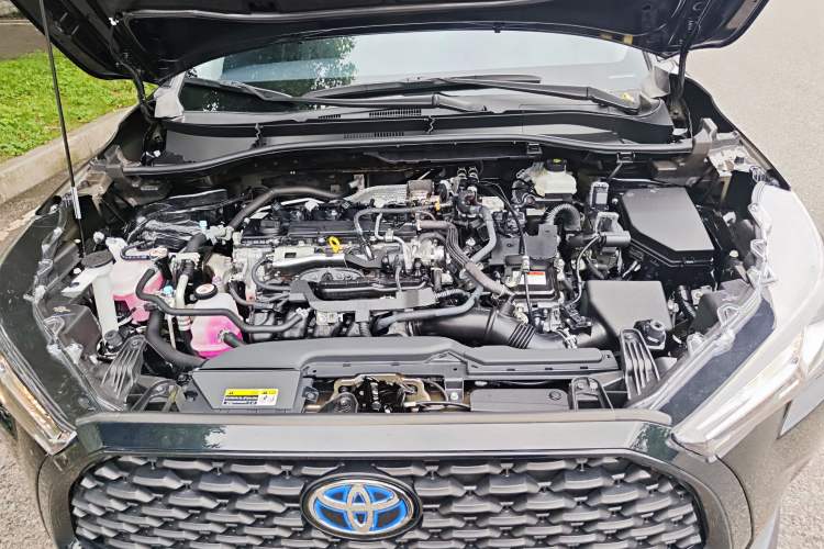 Used Toyota Corolla Cross 2023 Dual-Motor 2.0L Elite Edition Interior 5