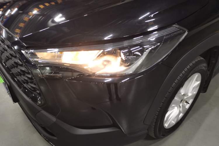 Used Toyota Corolla Cross 2023 2.0L Pioneer Edition Left Front Headlight