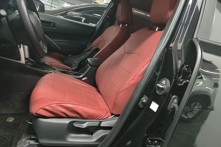 Used Toyota Corolla Cross 2023 2.0L Pioneer Edition Left Front Seat