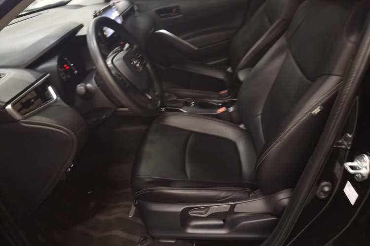Used Toyota Corolla Cross 2023 2.0L Pioneer Edition Left Front Seat