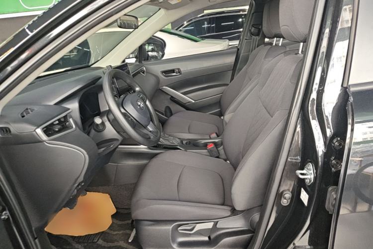 Used Toyota Corolla Cross 2023 Dual-Motor 2.0L Pioneer Edition Left Front Seat