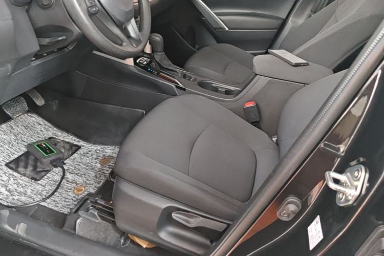 Used Toyota Corolla Cross 2023 Dual-Motor 2.0L Pioneer Edition Left Front Seat