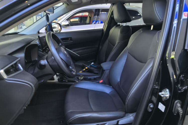 Used Toyota Corolla Cross 2023 2.0L Elite Edition Left Front Seat