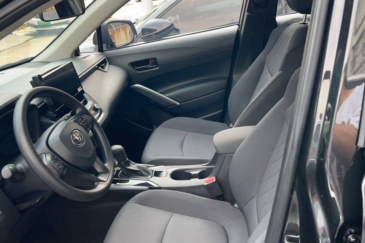 Used Toyota Corolla Cross 2023 Dual-Motor 2.0L Pioneer Edition Left Front Seat
