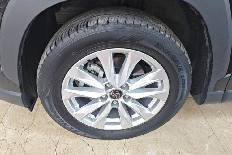 Used Toyota Corolla Cross 2023 Dual-Motor 2.0L Pioneer Edition Left Front Wheel Hub