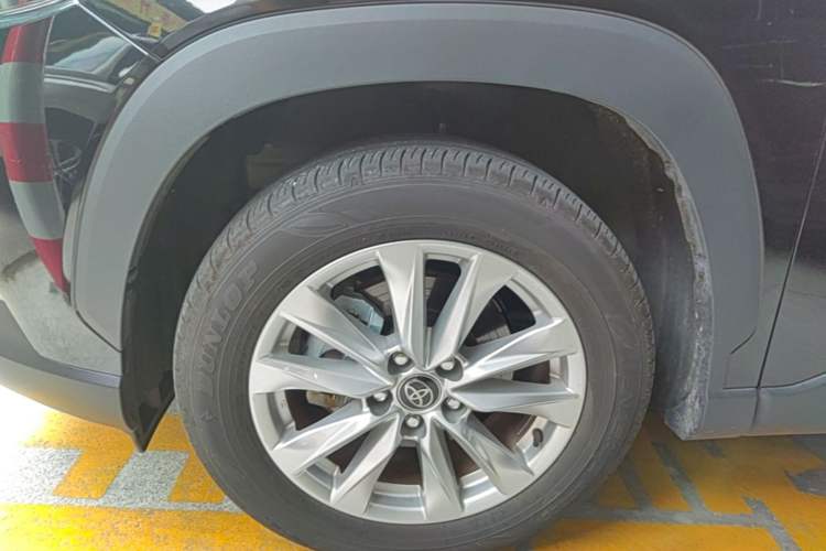 Used Toyota Corolla Cross 2023 Dual-Motor 2.0L Elite Edition Left Front Wheel Hub