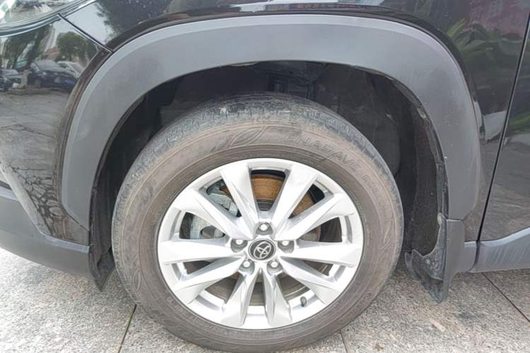 Used Toyota Corolla Cross 2023 2.0L Pioneer Edition Left Front Wheel Hub