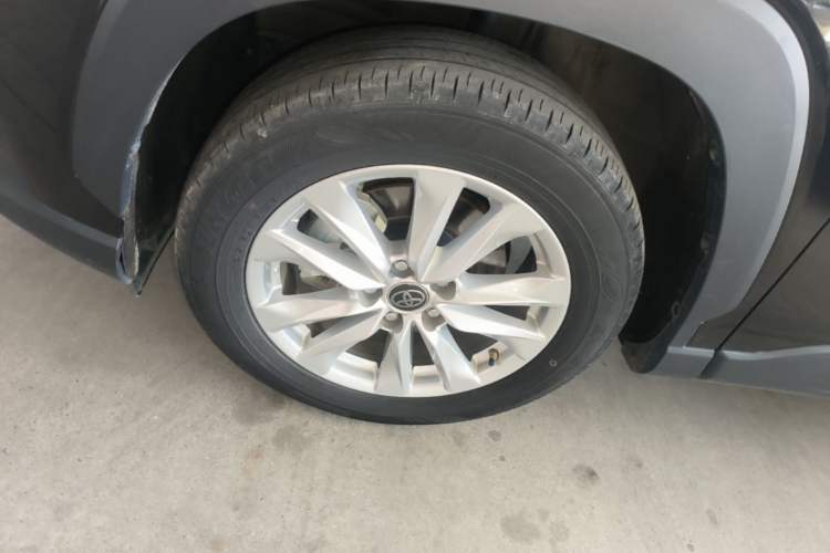 Used Toyota Corolla Cross 2023 2.0L Elite Edition Left Front Wheel Hub