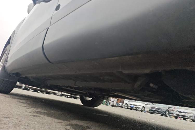 Used Toyota Corolla Cross 2023 2.0L Elite Edition Left Side Sill