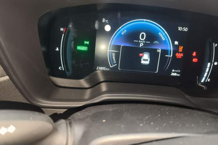 Used Toyota Corolla Cross 2023 Dual-Motor 2.0L Pioneer Edition Odometer Close Up
