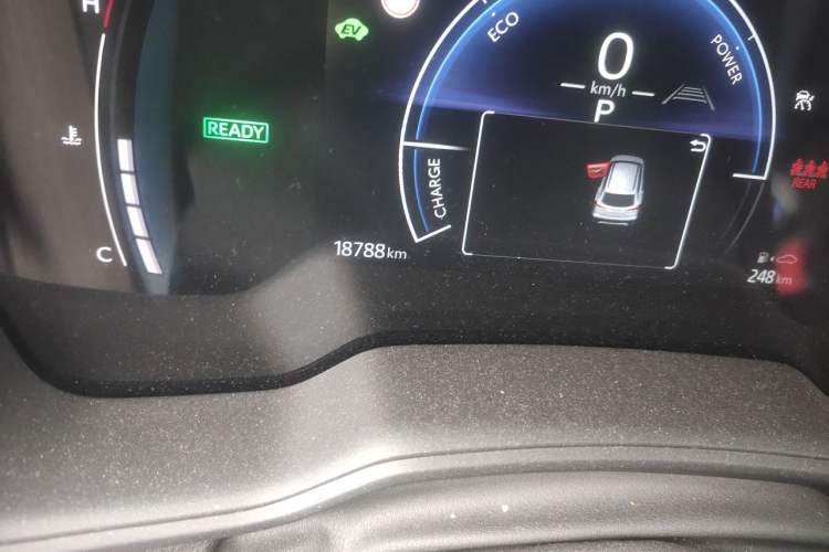 Used Toyota Corolla Cross 2023 Dual-Motor 2.0L Elite Edition Odometer Close Up