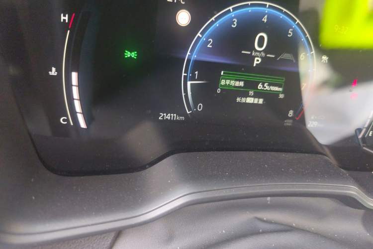 Used Toyota Corolla Cross 2023 2.0L Pioneer Edition Odometer Close Up