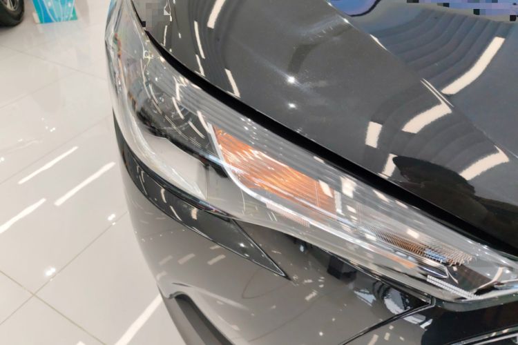 Used Toyota Corolla Cross 2023 Dual-Motor 2.0L Pioneer Edition Right Front Headlight