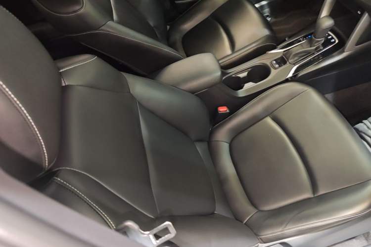Used Toyota Corolla Cross 2023 2.0L Pioneer Edition Right Front Seat