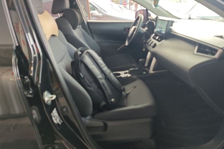 Used Toyota Corolla Cross 2023 2.0L Pioneer Edition Right Front Seat