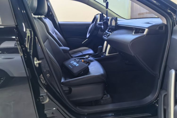 Used Toyota Corolla Cross 2023 2.0L Elite Edition Right Front Seat