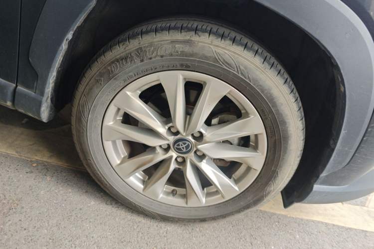 Used Toyota Corolla Cross 2023 2.0L Elite Edition Right Front Wheel Hub