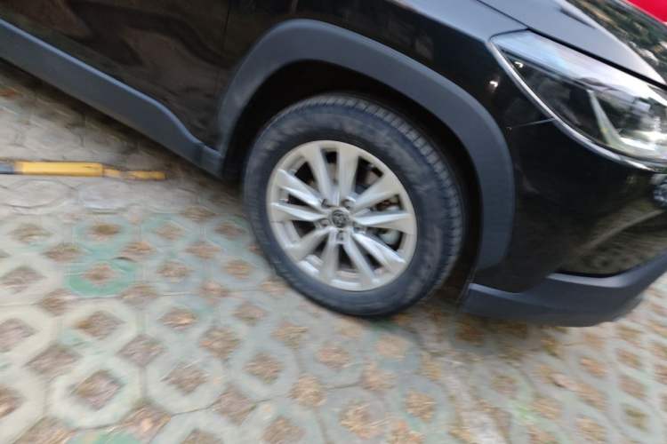 Used Toyota Corolla Cross 2023 Dual-Motor 2.0L Pioneer Edition Right Front Wheel Hub