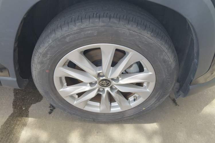 Used Toyota Corolla Cross 2023 2.0L Elite Edition Right Front Wheel Hub